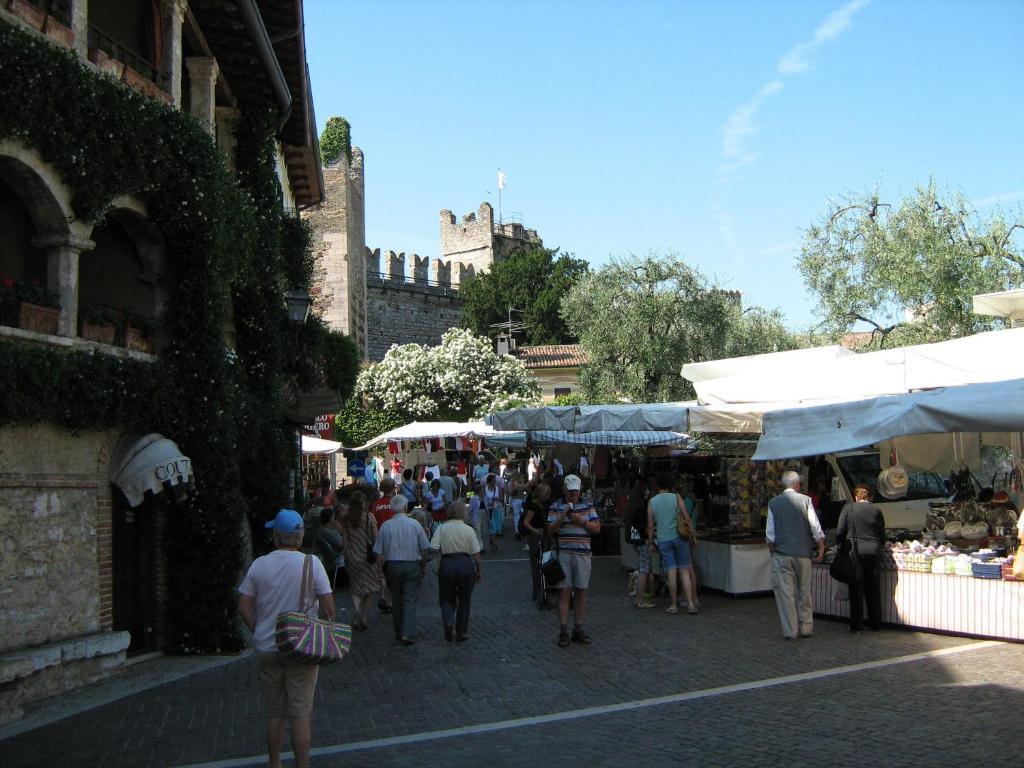 Hotel Al Caval Torri Del Benaco Extérieur photo