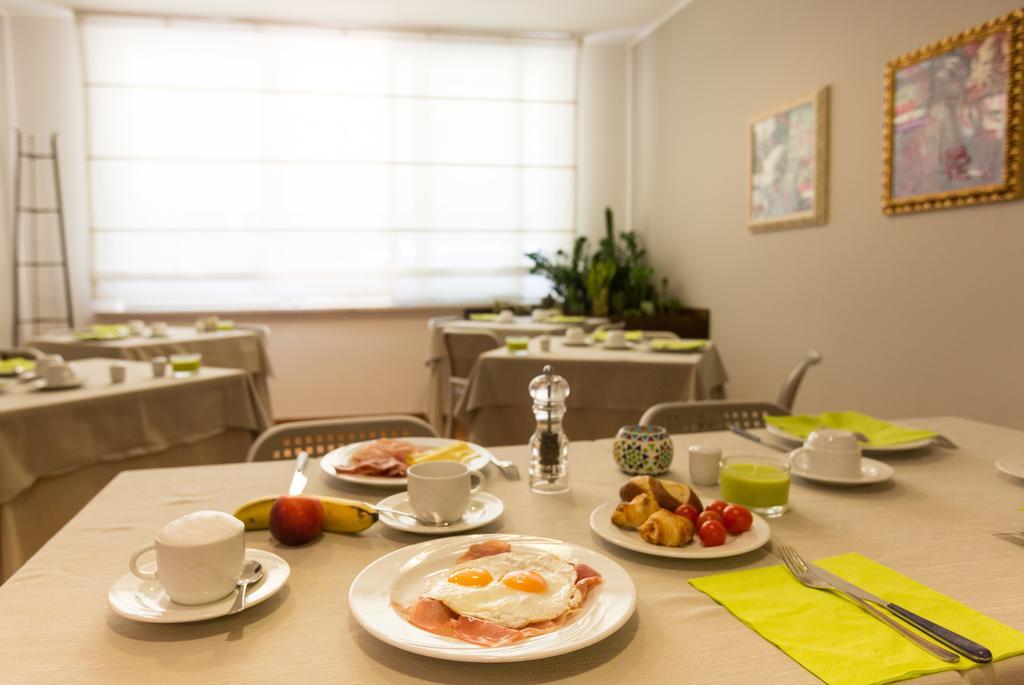 Hotel Al Caval Torri Del Benaco Extérieur photo