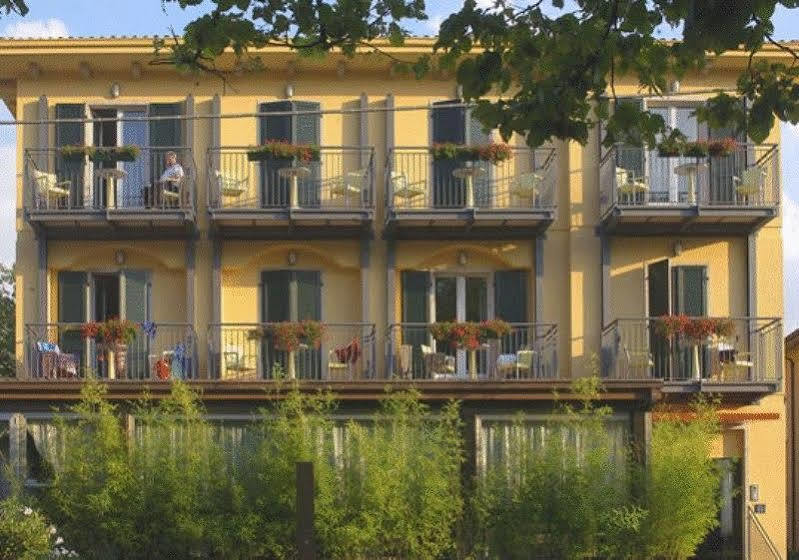 Hotel Al Caval Torri Del Benaco Extérieur photo