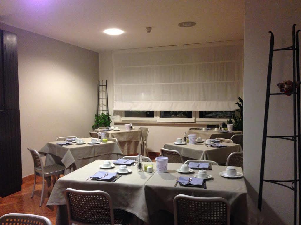 Hotel Al Caval Torri Del Benaco Extérieur photo